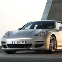 Porsche Panamera Slide