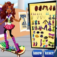 Clawdeen skates